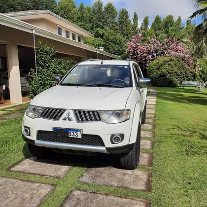 MITSUBISHI PAJERO DAKAR 3.5 HPE 7 LUGARES 4X4 V6 24V FLEX 4P AUTOMÁTICO MITSUBISHI PAJERO DAKAR 3.5 HPE 7 LUGARES 4X4 V6 24V FLEX 4P AUTOMÁTICO